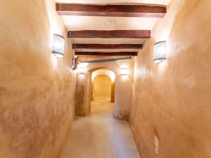 9 soveværelse Villa til salg i Sant Joan med swimmingpool garage - € 2.150.000 (Ref: 9199711)