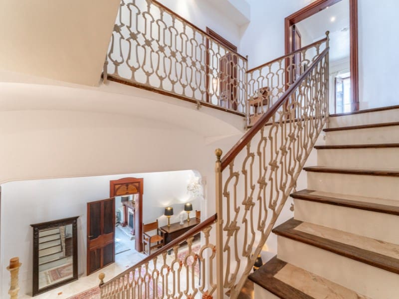 9 soveværelse Villa til salg i Sant Joan med swimmingpool garage - € 2.150.000 (Ref: 9199711)