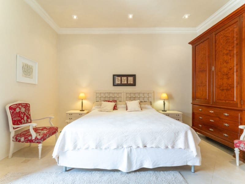 9 soveværelse Villa til salg i Sant Joan med swimmingpool garage - € 2.150.000 (Ref: 9199711)