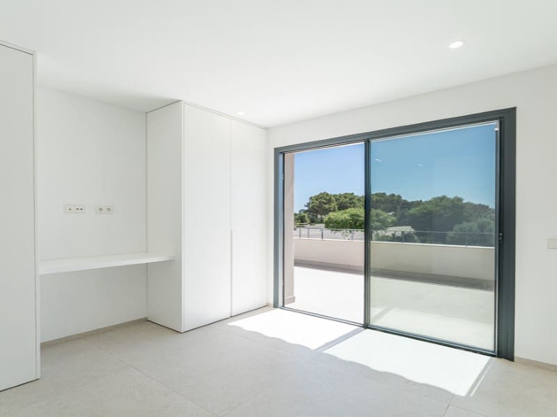 3 bedroom Villa for sale in Cala Llombards with pool - € 1,590,000 (Ref: 9200761)