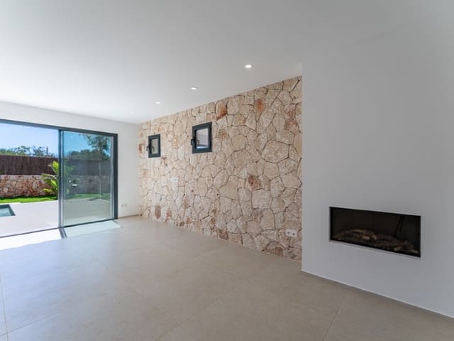 3 slaapkamer Villa te koop in Cala Llombards, Santanyí met zwembad - € 1.590.000 (Ref: 9200761)