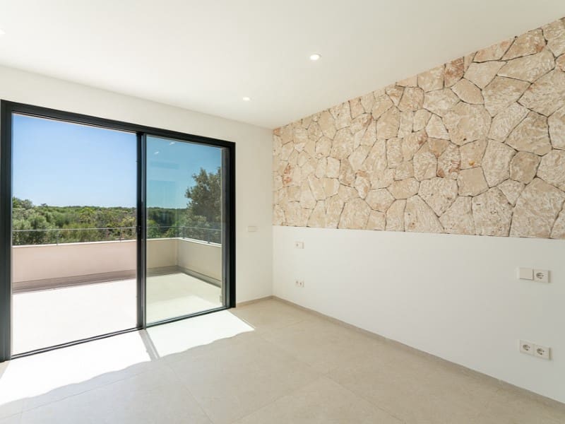 3 bedroom Villa for sale in Cala Llombards with pool - € 1,590,000 (Ref: 9200761)