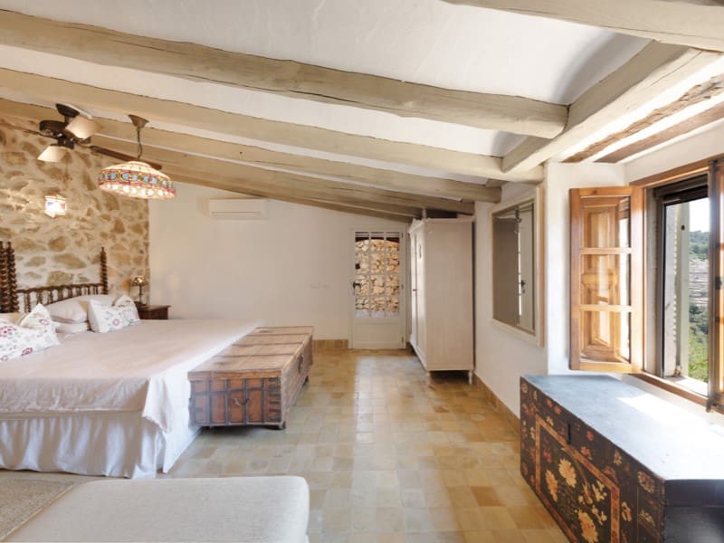 4 soveværelse Finca/Landehus til salg i Galilea med swimmingpool garage - € 3.950.000 (Ref: 9218757)