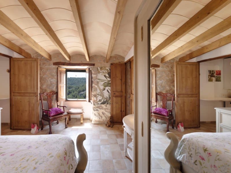 4 soveværelse Finca/Landehus til salg i Galilea med swimmingpool garage - € 3.950.000 (Ref: 9218757)