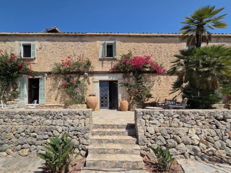 4 soveværelse Finca/Landehus til salg i Galilea med swimmingpool garage - € 3.950.000 (Ref: 9218757)