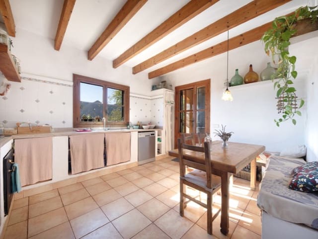 5 sypialnia Willa na sprzedaż w Bunyola z basenem - 975 000 € (Ref: 9236943)