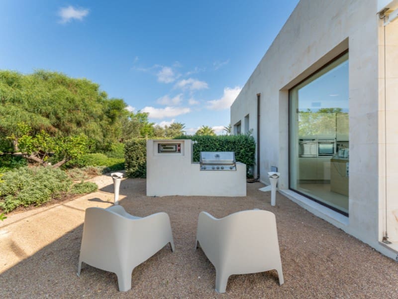 5 soveværelse Finca/Landehus til salg i Puntiro med swimmingpool garage - € 4.495.000 (Ref: 9240087)