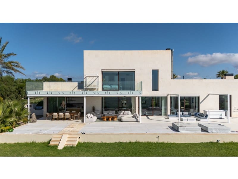 5 soveværelse Finca/Landehus til salg i Puntiro med swimmingpool garage - € 4.495.000 (Ref: 9240087)