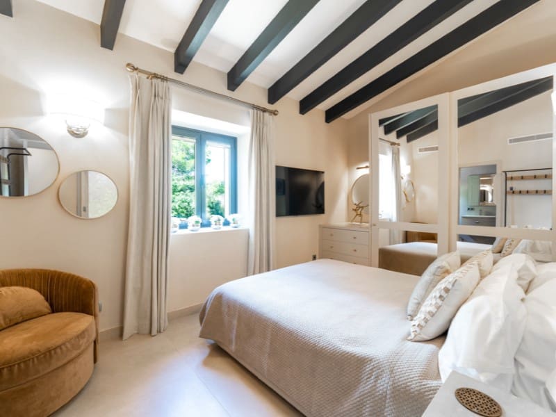 6 soveværelse Finca/Landehus til salg i Portol med swimmingpool - € 4.800.000 (Ref: 9247674)