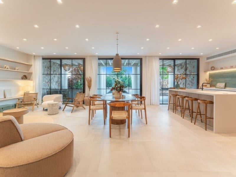 4 soveværelse Villa til salg i Es Llombards med swimmingpool garage - € 3.650.000 (Ref: 9264736)