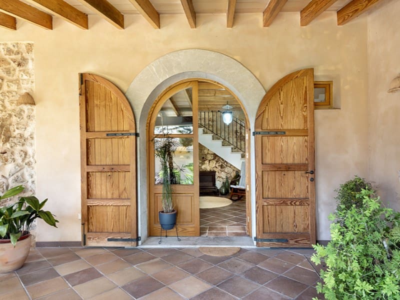 3 soveværelse Villa til salg i Llubi med swimmingpool garage - € 980.000 (Ref: 9272749)