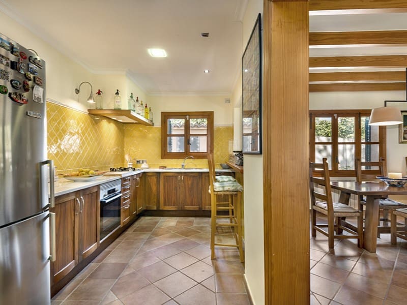 3 soveværelse Villa til salg i Llubi med swimmingpool garage - € 980.000 (Ref: 9272749)