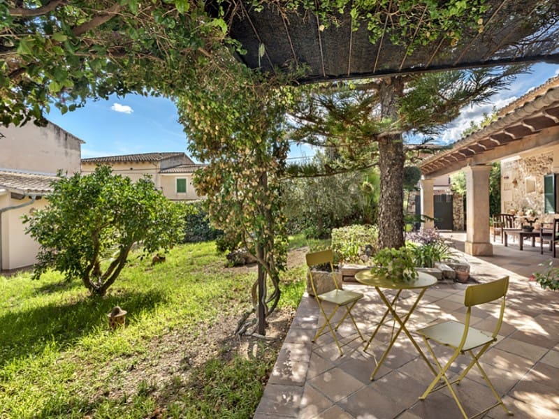 3 soveværelse Villa til salg i Llubi med swimmingpool garage - € 980.000 (Ref: 9272749)