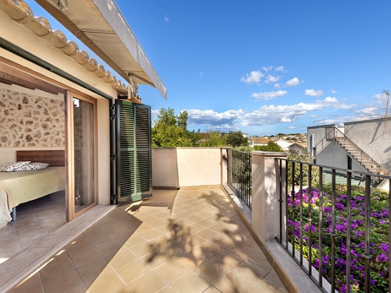 3 soveværelse Villa til salg i Llubi med swimmingpool garage - € 980.000 (Ref: 9272749)