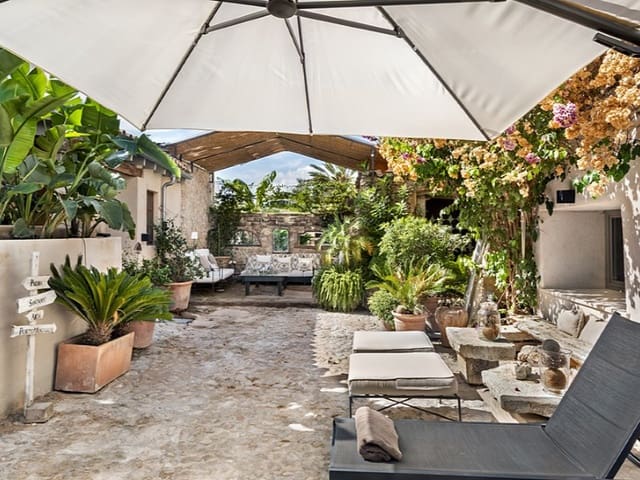 4 soverom Villa til salgs i Consell med svømmebasseng garasje - € 1 650 000 (Ref: 9308626)