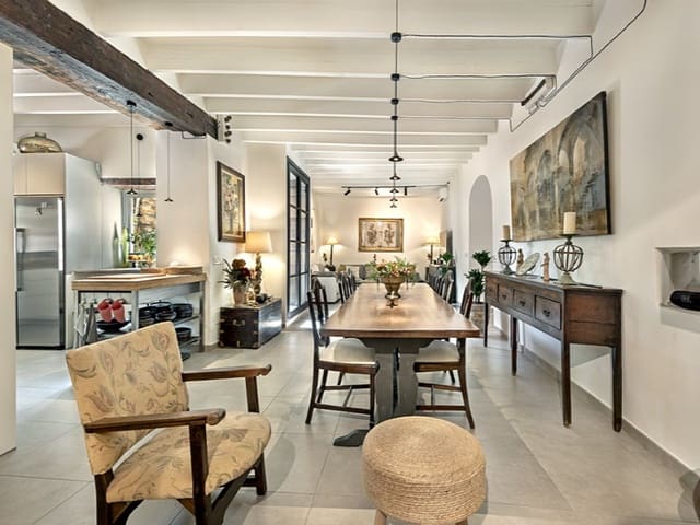 4 soverom Villa til salgs i Consell med svømmebasseng garasje - € 1 650 000 (Ref: 9308626)