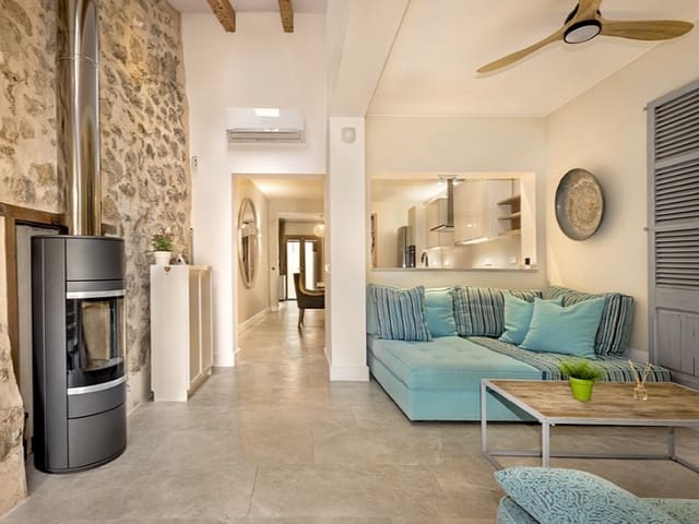 3 bedroom Villa for sale in Alaró with pool - € 995,000 (Ref: 9326710)