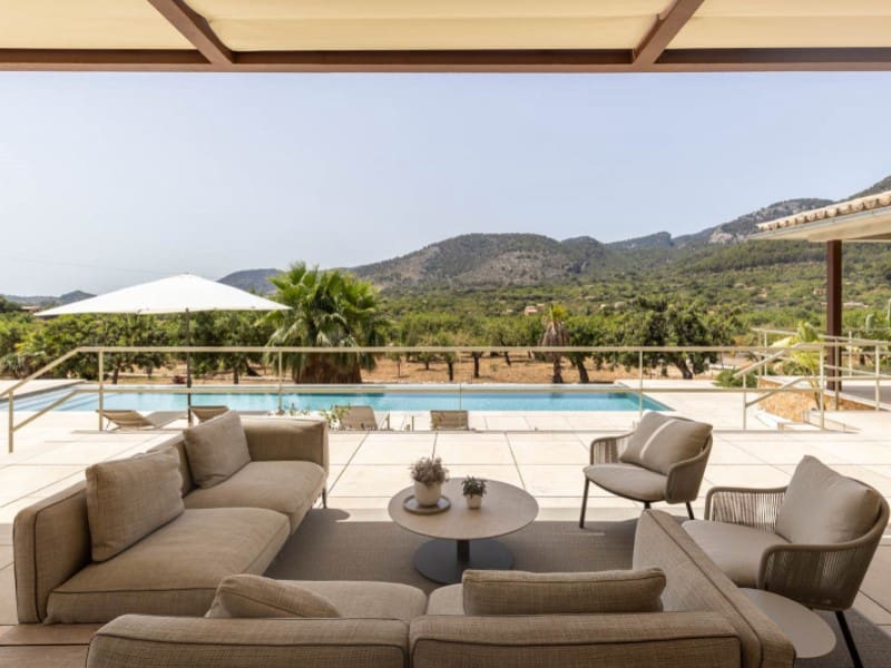 7 makuuhuone Maalaistalo myytävänä paikassa Alaro mukana uima-altaan 
autotalli - 9 950 000 € (Ref: 9356340)