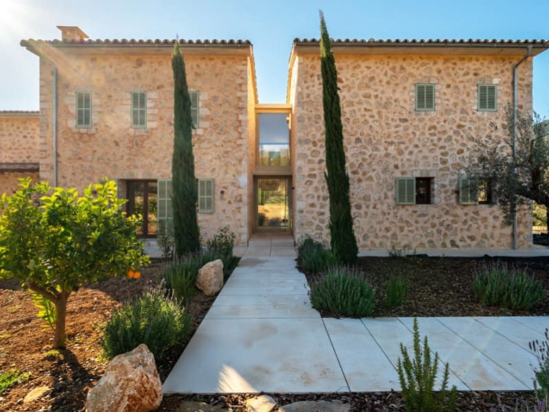 7 makuuhuone Maalaistalo myytävänä paikassa Alaro mukana uima-altaan 
autotalli - 9 950 000 € (Ref: 9356340)