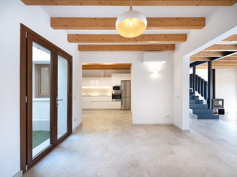 3 soveværelse Villa til salg i Alaro med garage - € 980.000 (Ref: 9359821)