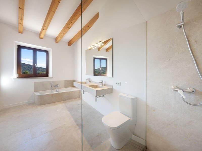 3 soveværelse Villa til salg i Alaro med garage - € 980.000 (Ref: 9359821)