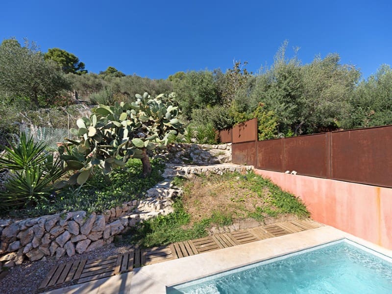 3 soveværelse Villa til salg i Alaro med garage - € 980.000 (Ref: 9359821)