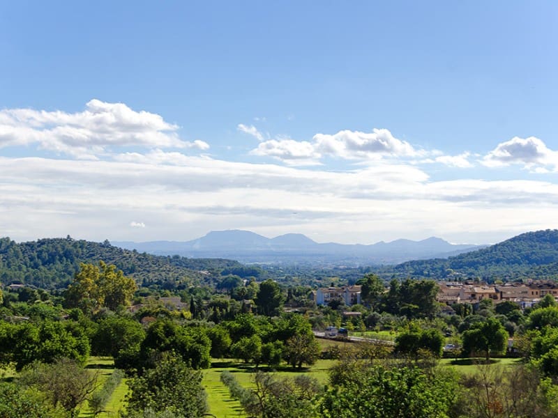 3 soveværelse Villa til salg i Alaro med garage - € 980.000 (Ref: 9359821)