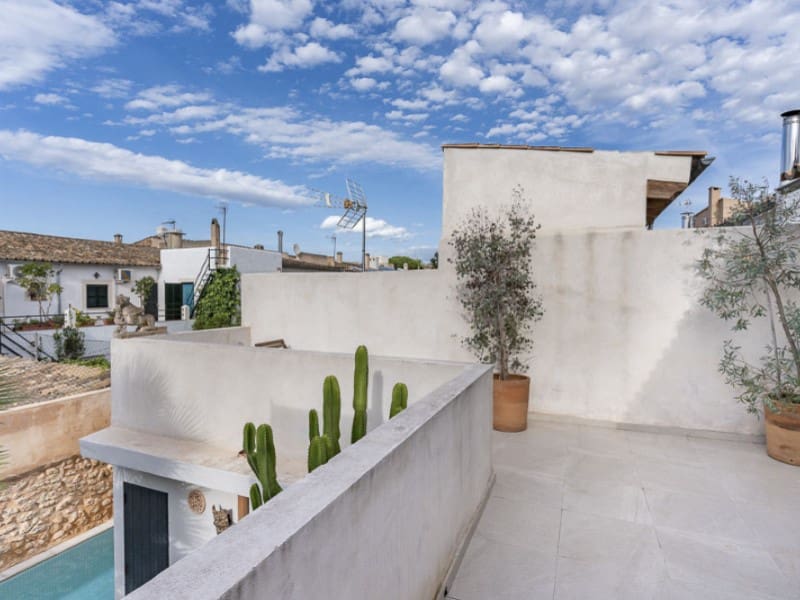 Chalet de 3 habitaciones en Santa María del Camí en venta con piscina - 739.000 € (Ref: 9359824)