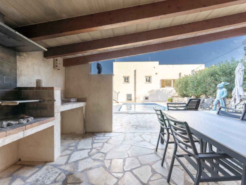 3 soveværelse Villa til salg i Cala Santanyi med swimmingpool - € 1.390.000 (Ref: 9379217)