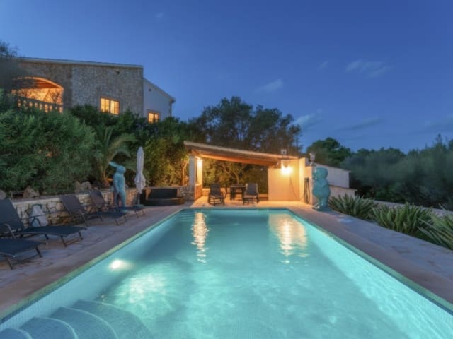 3 soveværelse Villa til salg i Cala Santanyi, Santanyí med swimmingpool - € 1.390.000 (Ref: 9379217)