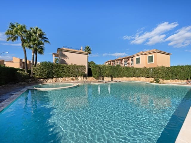 Apartamento de 2 habitaciones en Campos en venta - 580.000 € (Ref: 9383295)