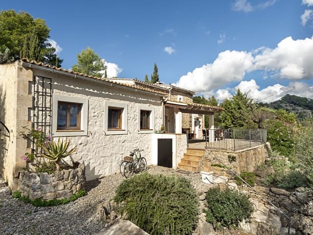 4 bedroom Finca/Country House for sale in Alaró with pool - € 1,280,000 (Ref: 9386121)