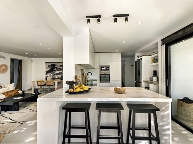 5 soveværelse Villa til salg i Sa Pobla med swimmingpool - € 1.800.000 (Ref: 9391049)