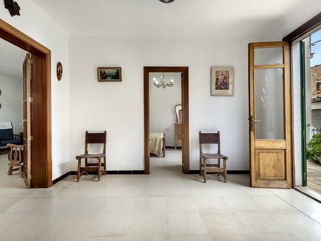 3 soverom Villa til salgs i Alaró med garasje - € 1 200 000 (Ref: 9391051)