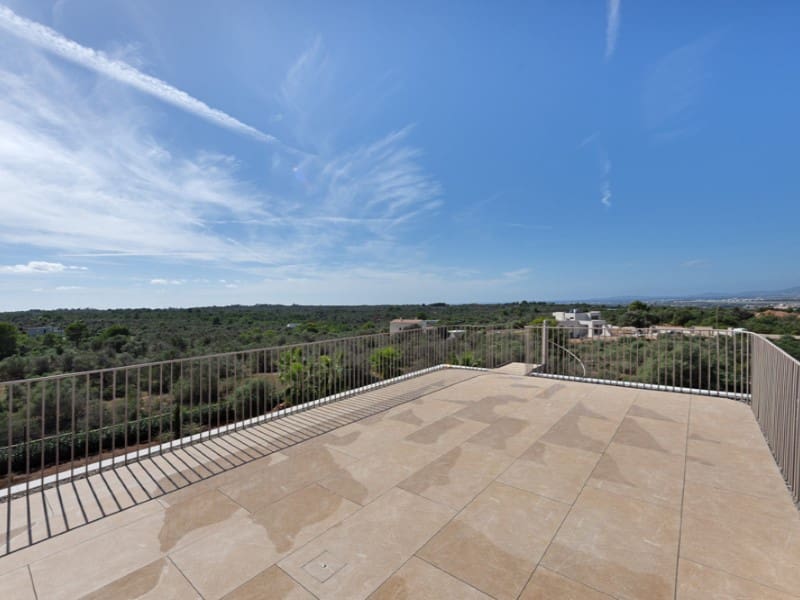 4 bedroom Villa for sale in Son Gual with pool garage - € 2,690,000 (Ref: 9396595)
