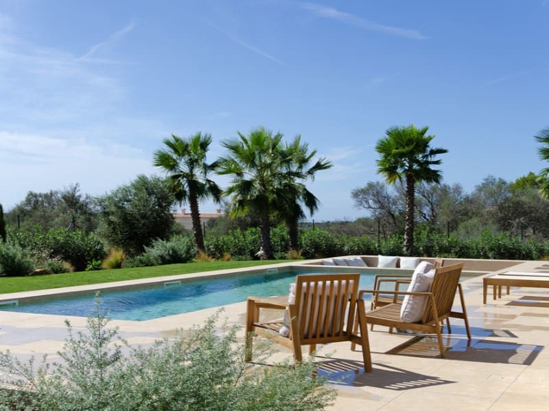 4 bedroom Villa for sale in Son Gual with pool garage - € 2,690,000 (Ref: 9396595)