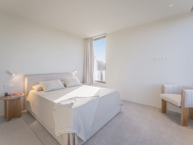 4 bedroom Villa for sale in Son Gual with pool garage - € 2,640,000 (Ref: 9396597)