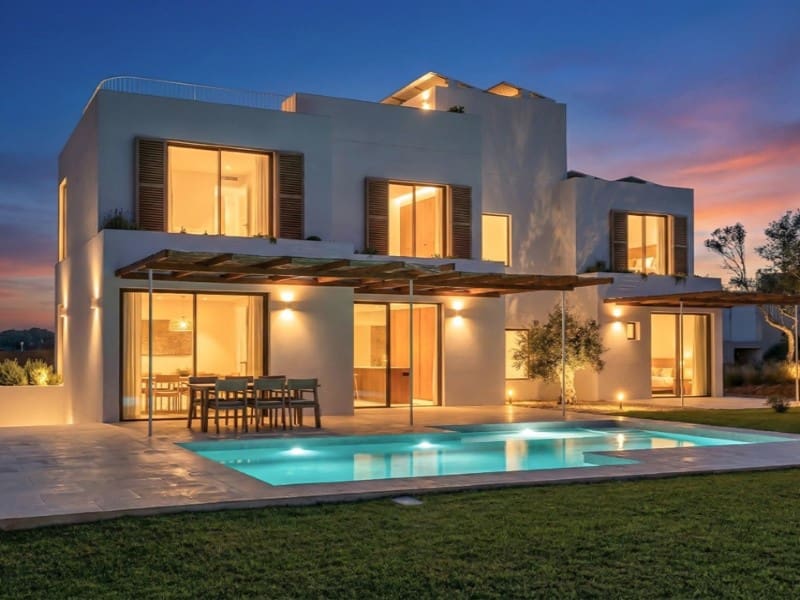 4 bedroom Villa for sale in Son Gual with pool garage - € 2,640,000 (Ref: 9396597)