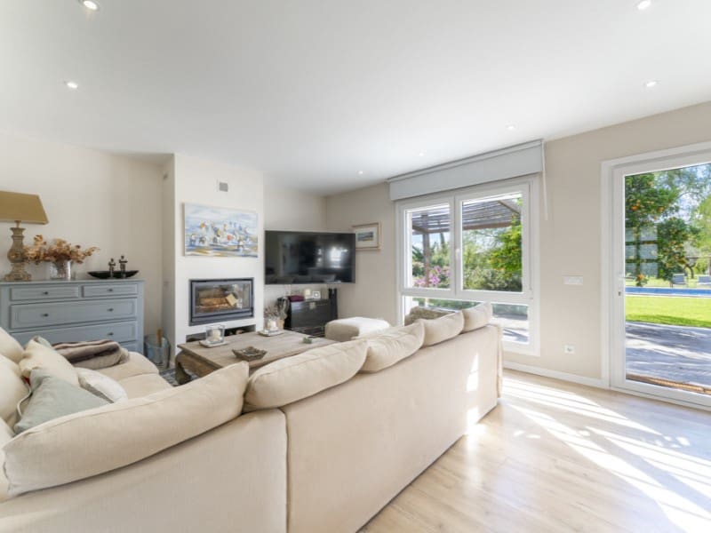 6 soveværelse Finca/Landehus til salg i Son Sardina med swimmingpool - € 2.400.000 (Ref: 9396599)