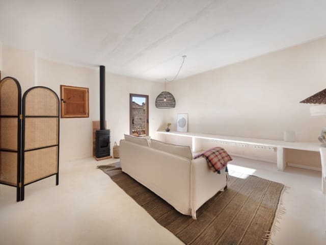 3 quarto Moradia para venda em Santa María del Camí com piscina - 849 000 € (Ref: 9400803)