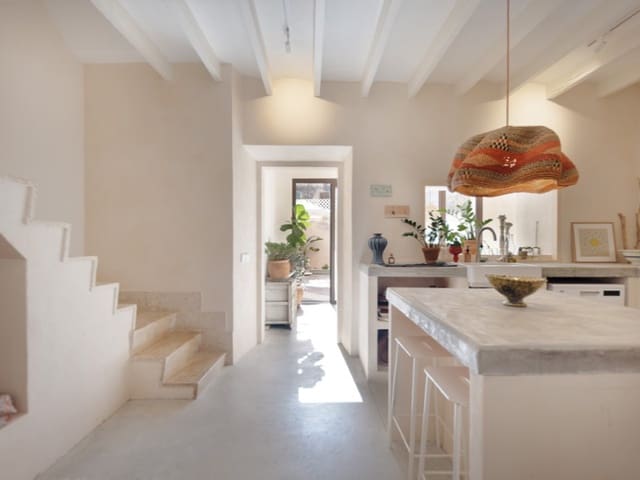 3 quarto Moradia para venda em Santa María del Camí com piscina - 849 000 € (Ref: 9400803)