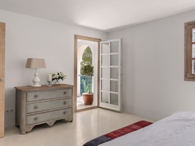 3 soveværelse Villa til salg i Illetas, Calvià med swimmingpool - € 3.500.000 (Ref: 9403721)