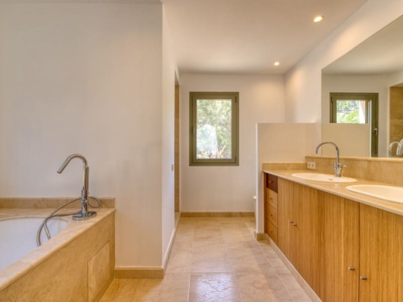 4 sypialnia Finka/Dom wiejski na sprzedaż w Esporles z basenem garażem - 1 650 000 € (Ref: 9406561)