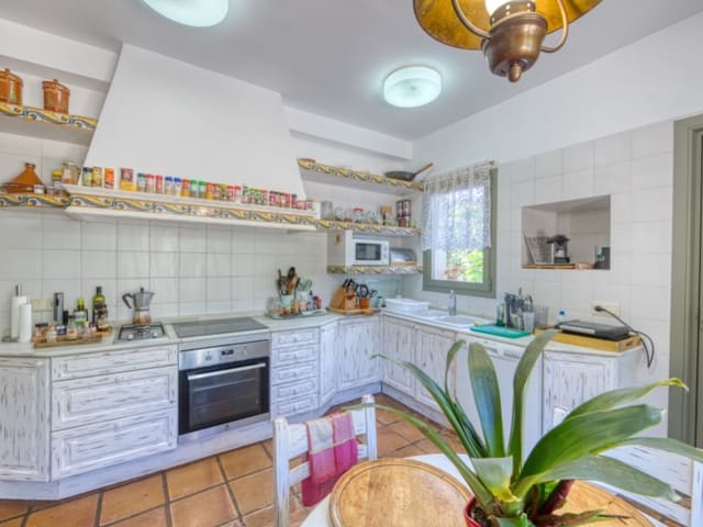 4 chambre Finca/Maison de Campagne à vendre à Esporles avec piscine garage - 1 650 000 € (Ref: 9406561)