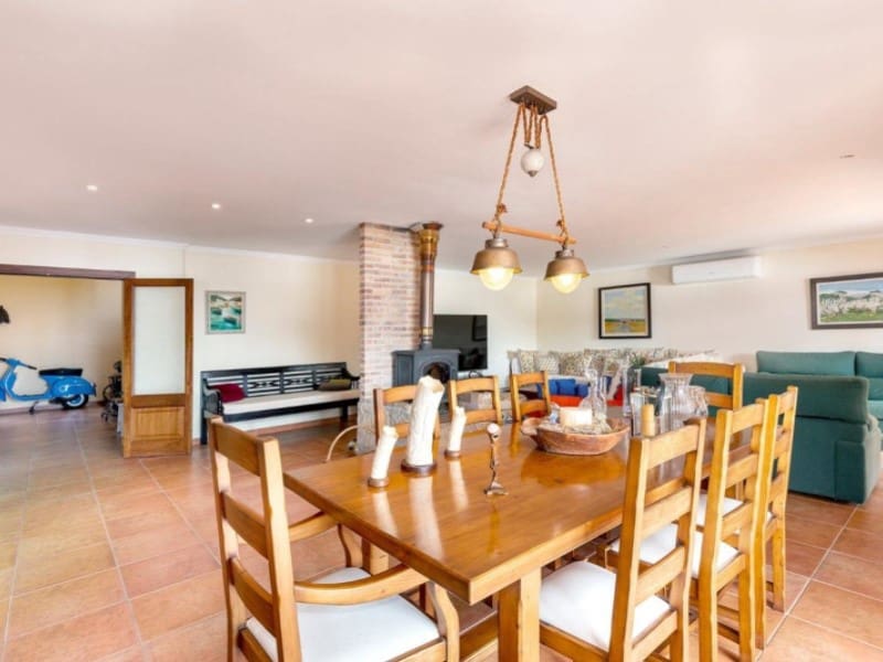 4 makuuhuone Huvila myytävänä paikassa Es Camp De Mar / El Camp De Mar mukana uima-altaan 
autotalli - 4 725 000 € (Ref: 9430998)