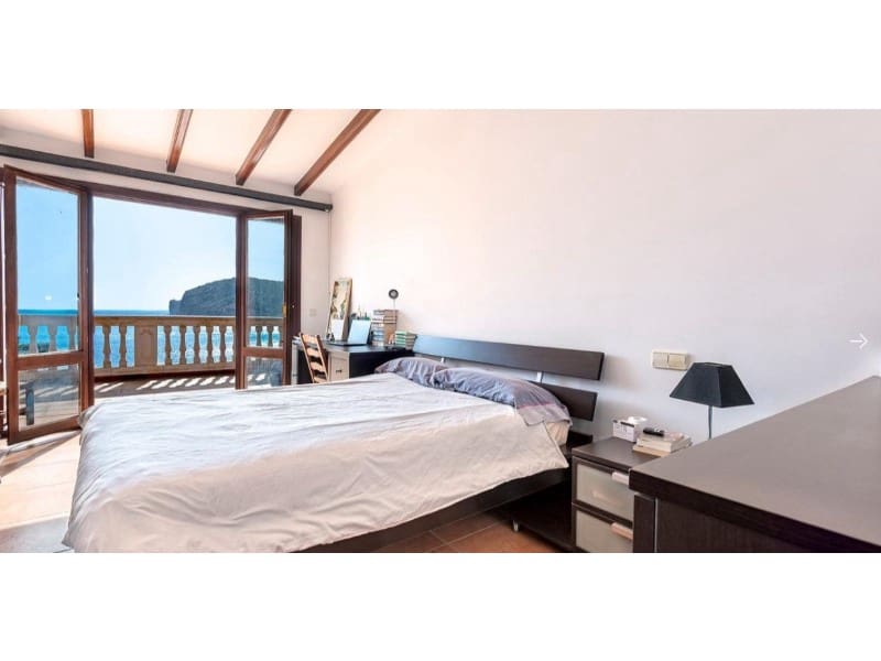 4 makuuhuone Huvila myytävänä paikassa Es Camp De Mar / El Camp De Mar mukana uima-altaan 
autotalli - 4 725 000 € (Ref: 9430998)