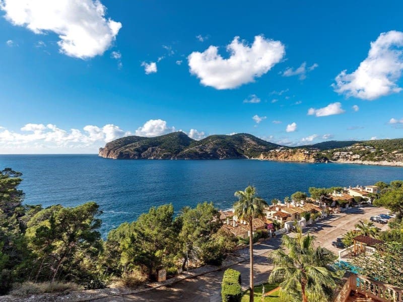 4 makuuhuone Huvila myytävänä paikassa Es Camp De Mar / El Camp De Mar mukana uima-altaan 
autotalli - 4 725 000 € (Ref: 9430998)