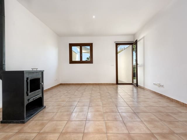 3 slaapkamer Villa te koop in Moscari, Selva met garage - € 495.000 (Ref: 9452252)