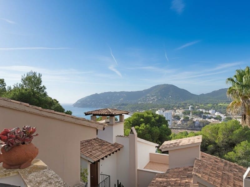 4 bedroom Villa for sale in Canyamel - € 915,000 (Ref: 9470535)