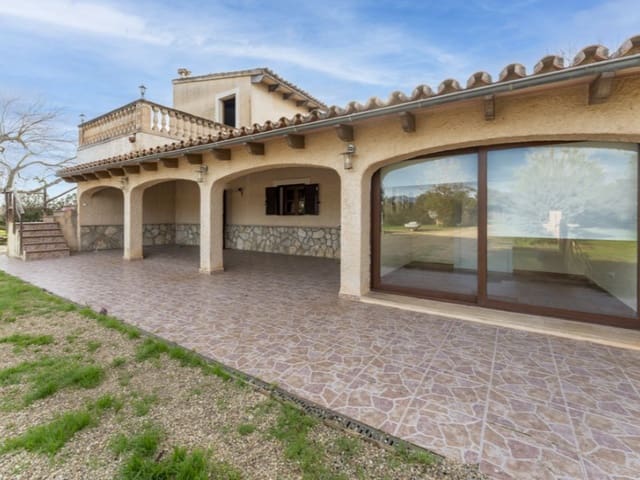 4 chambre Finca/Maison de Campagne à vendre à Santa María del Camí avec piscine garage - 1 200 000 € (Ref: 9470536)